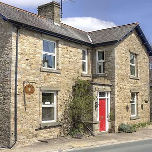 Cornlee 3*, Aysgarth United Kingdom